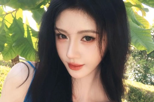 网红董宇辉卖假货求神保佑 网红董宇辉卖假货求神保佑
